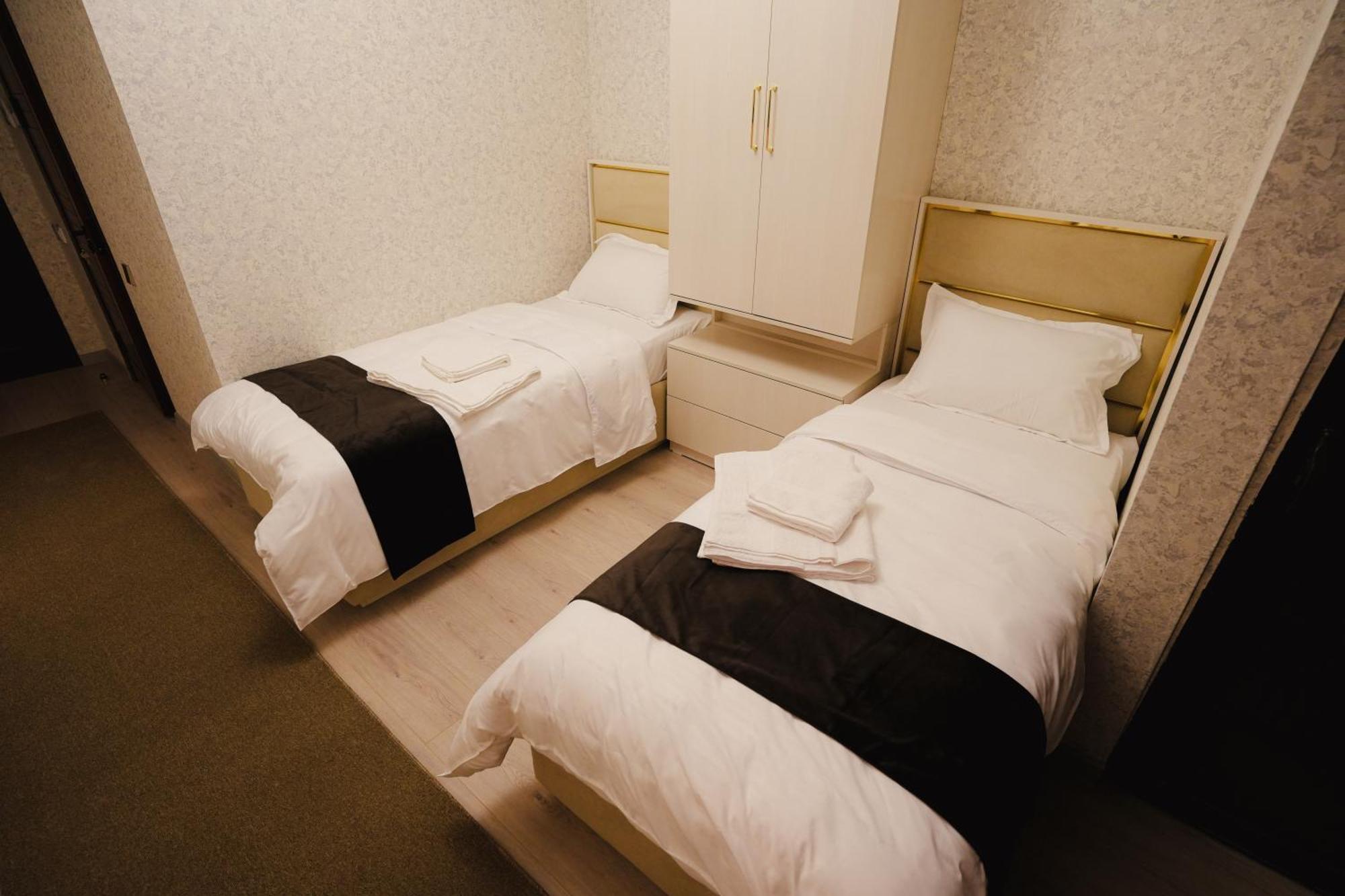 Baland Hotel Душанбе Екстериор снимка