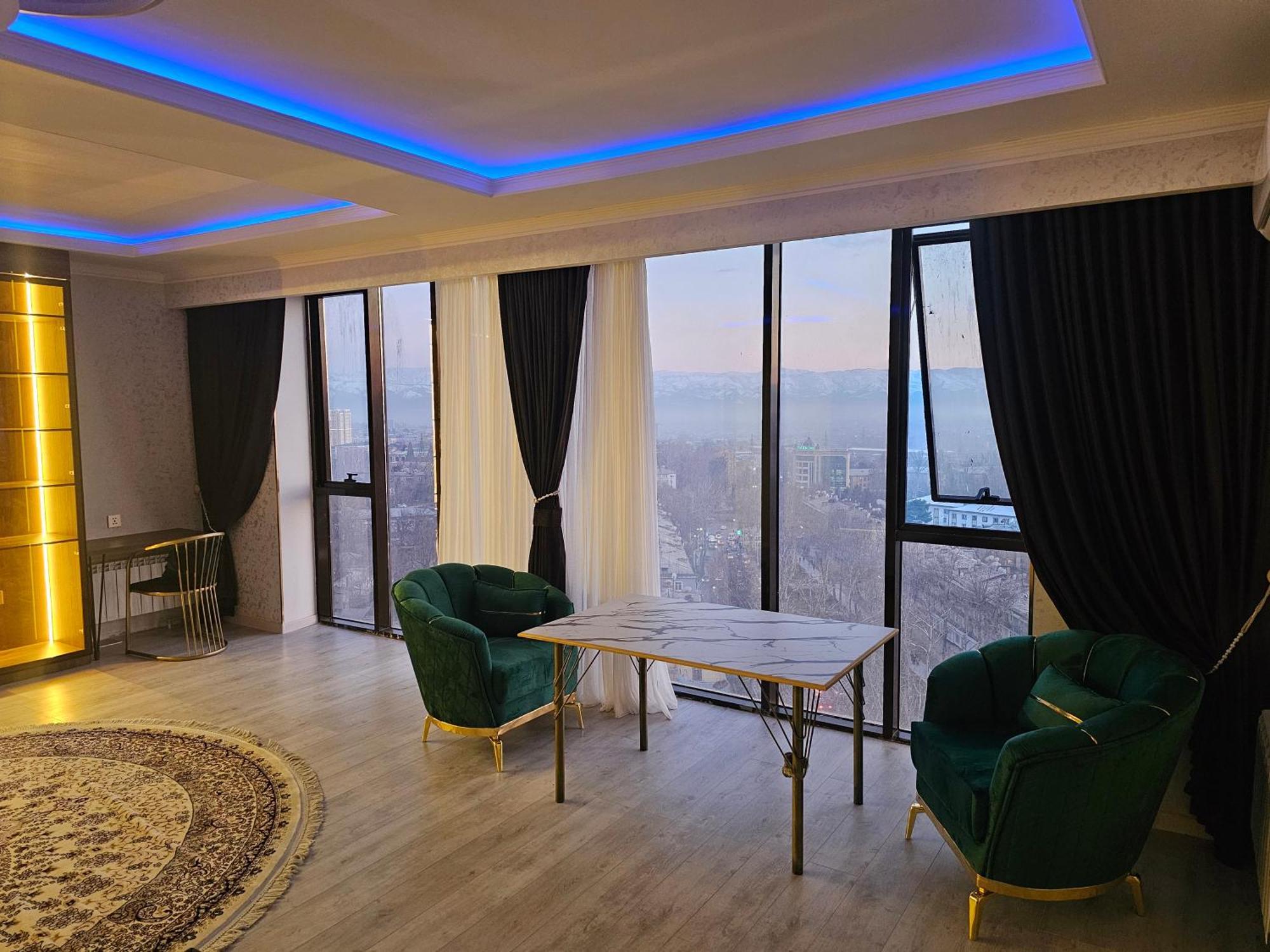 Baland Hotel Душанбе Екстериор снимка
