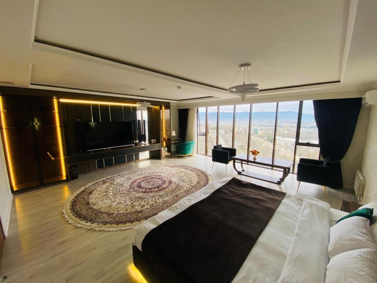 Baland Hotel Душанбе Екстериор снимка