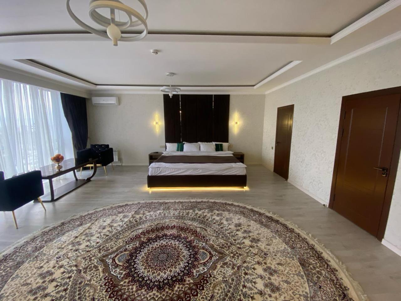 Baland Hotel Душанбе Екстериор снимка