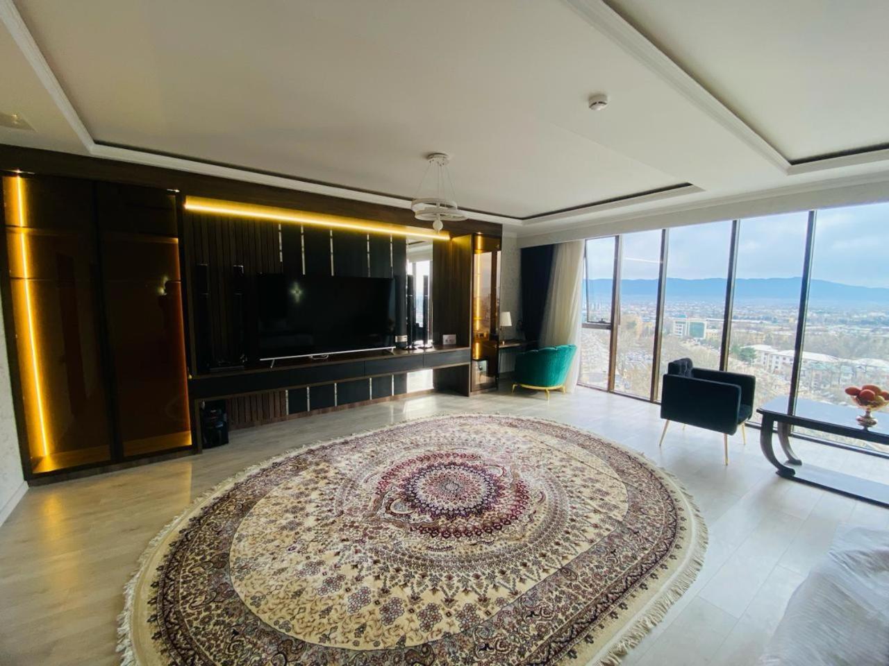 Baland Hotel Душанбе Екстериор снимка