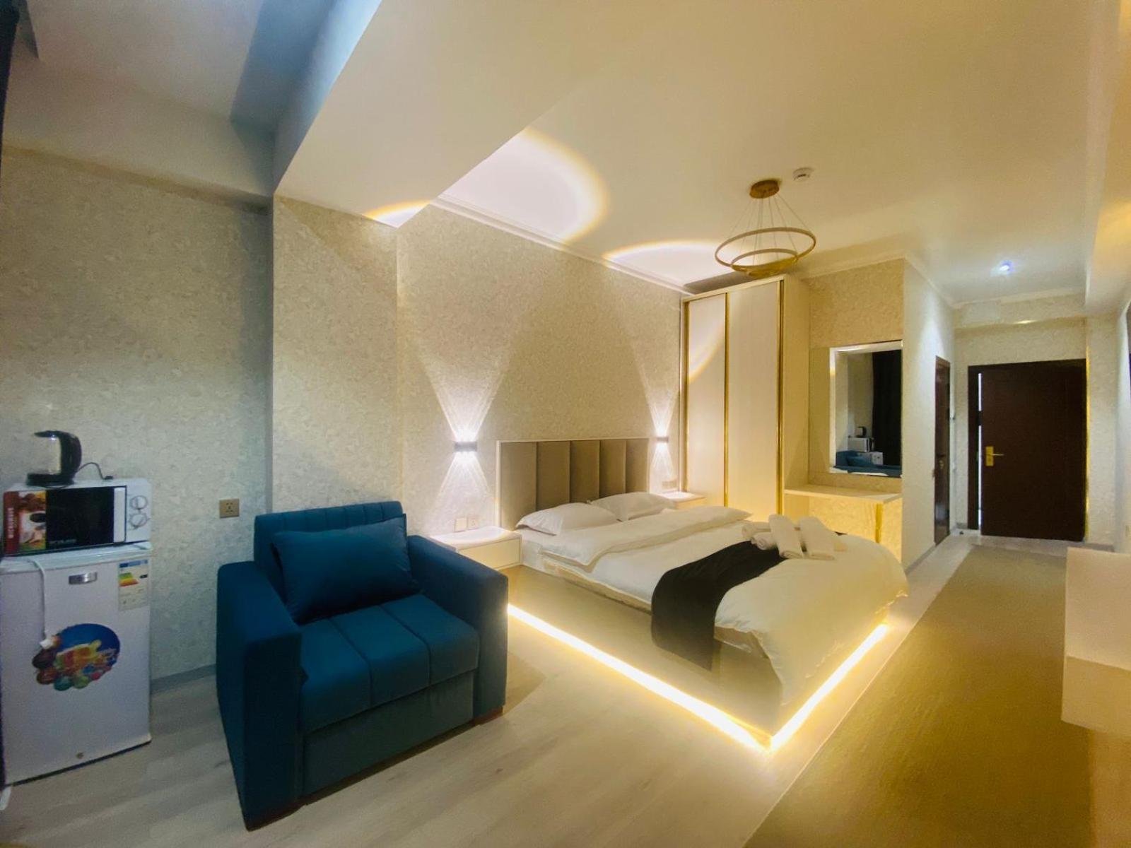 Baland Hotel Душанбе Екстериор снимка