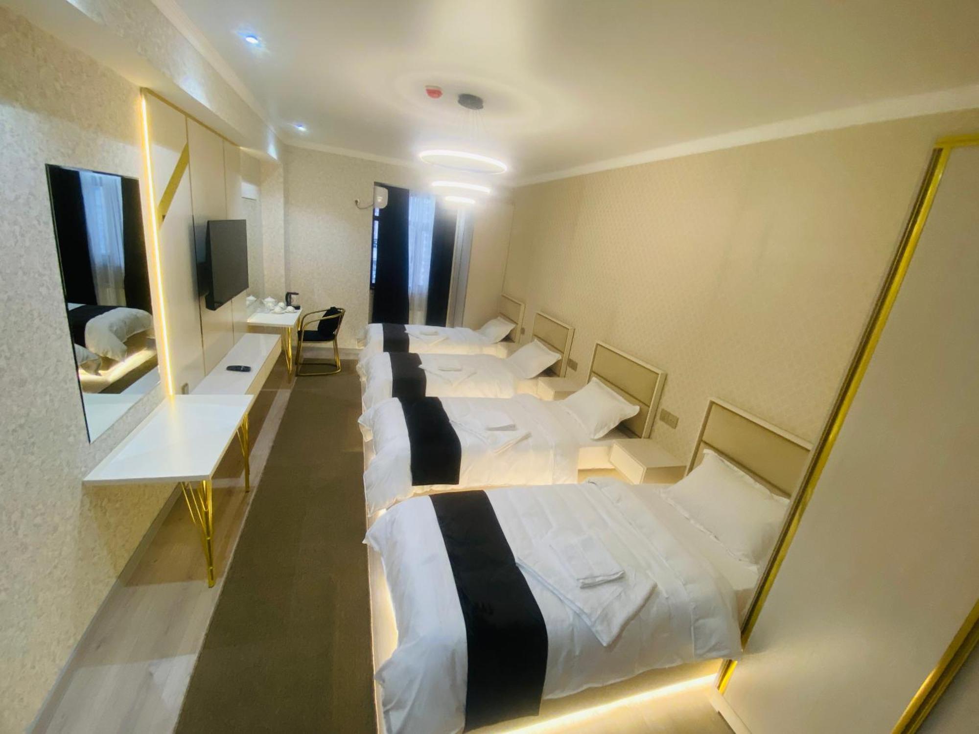 Baland Hotel Душанбе Екстериор снимка