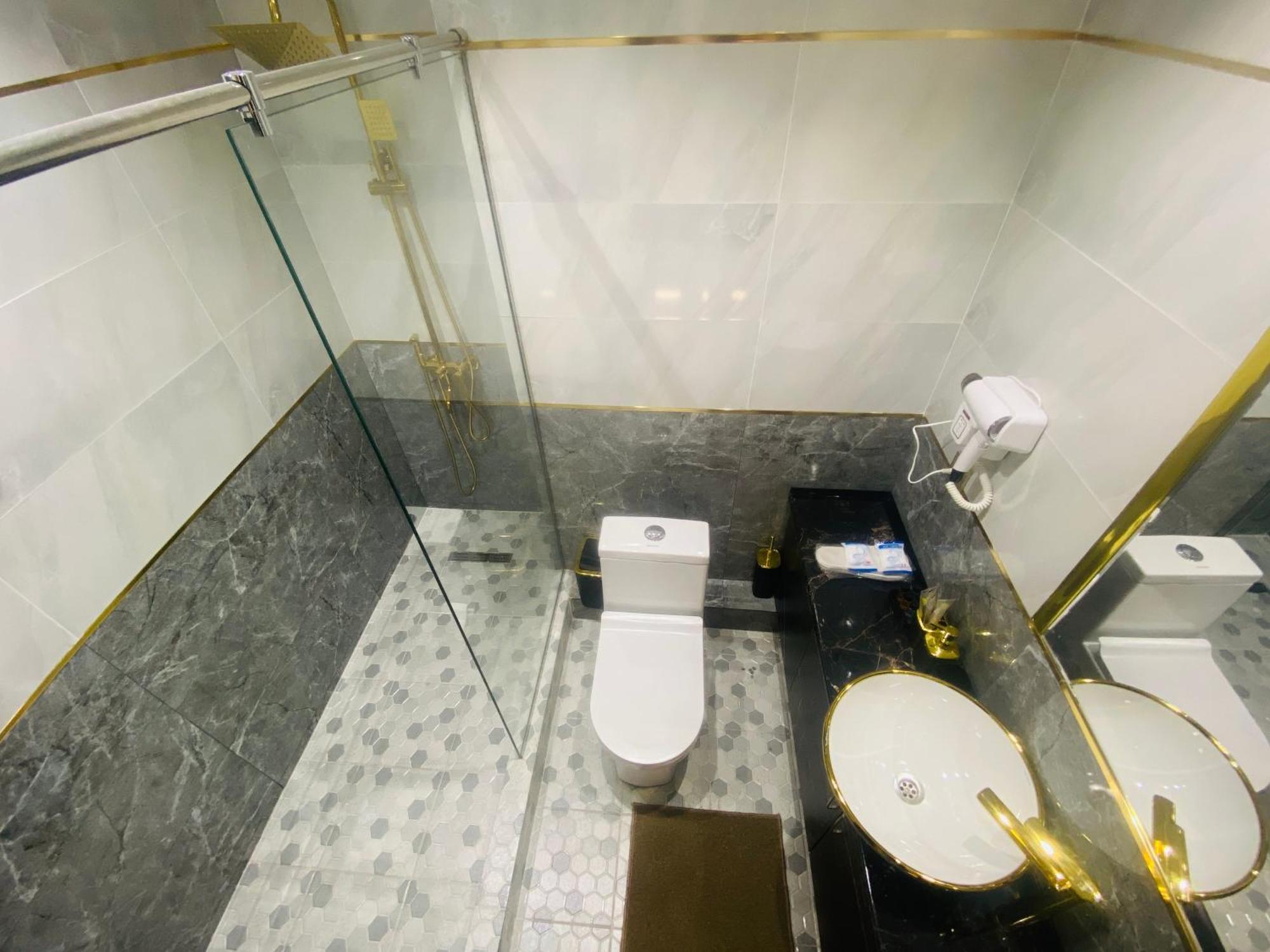 Baland Hotel Душанбе Екстериор снимка