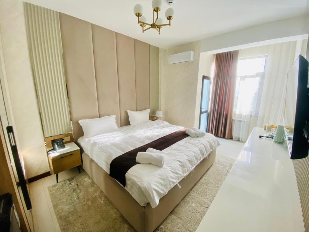 Baland Hotel Душанбе Екстериор снимка