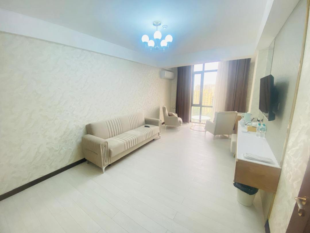 Baland Hotel Душанбе Екстериор снимка
